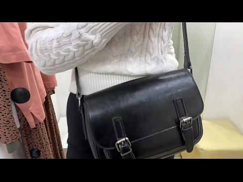 ❤️ Публічна мастурбація молодої сучки FeralBerry фалоімітатором у примірочній ❤️ Якісний секс на uk.pornolemon.ru ❌️